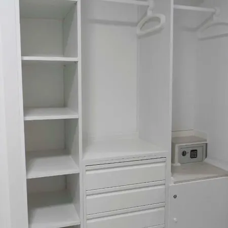 Centrico Apartamento Cerca De La Playa 아파트 *