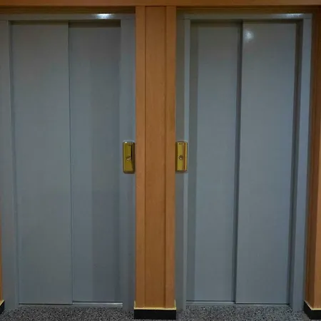 Centrico Apartamento Cerca De La Playa 아파트 *